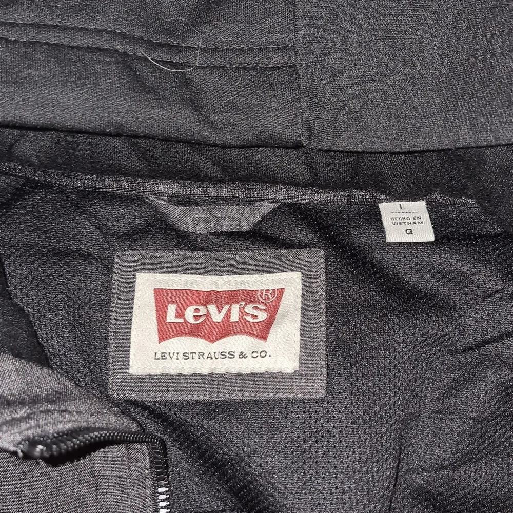 Levi’s Men’s Hooded Jacket Gray & Black Size L Like New Condition